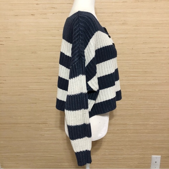 American Eagle Blue Striped Cropped Oversized Henley Knit Sweater Women's Small - Picture 4 of 8